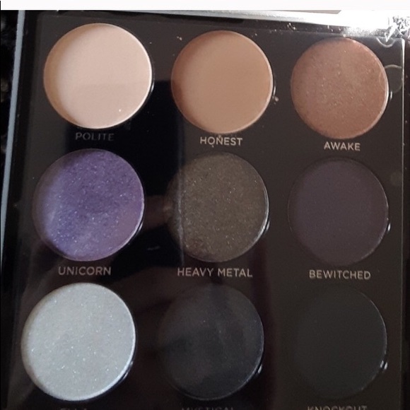 Eyeshadow - Picture 3 of 3